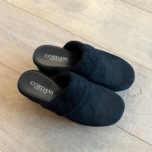 Cordani Black Clogs